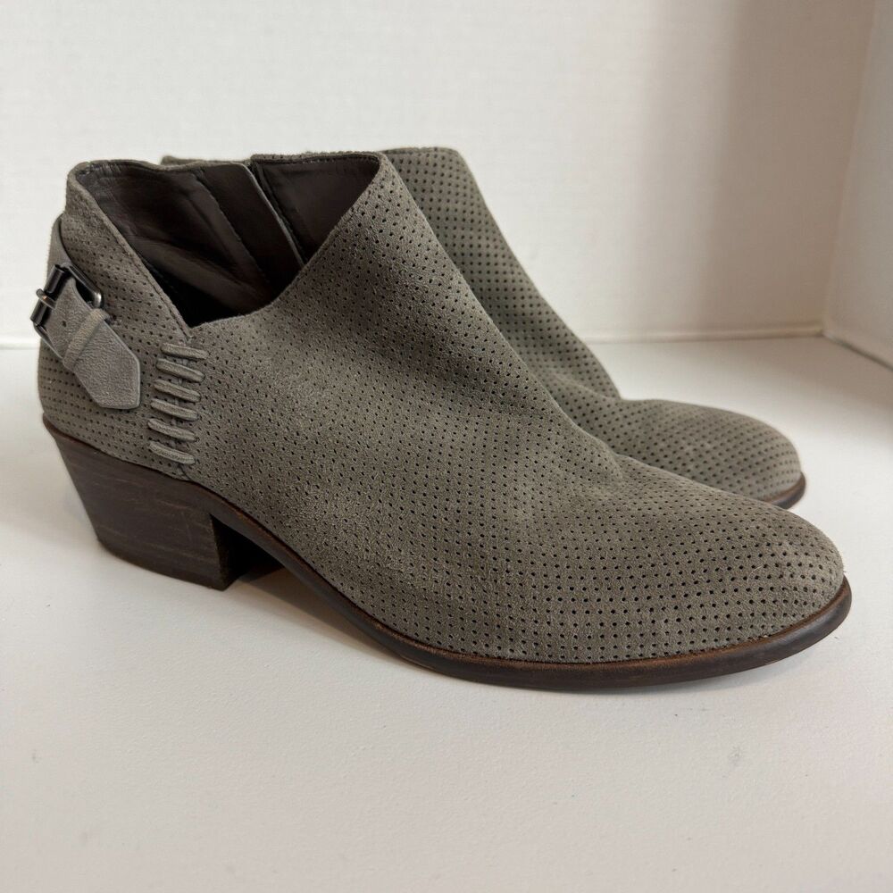 Vince Camuto Parveen Gray Perforated Suede Ankle Boots Booties Shoes Size 8.5 W